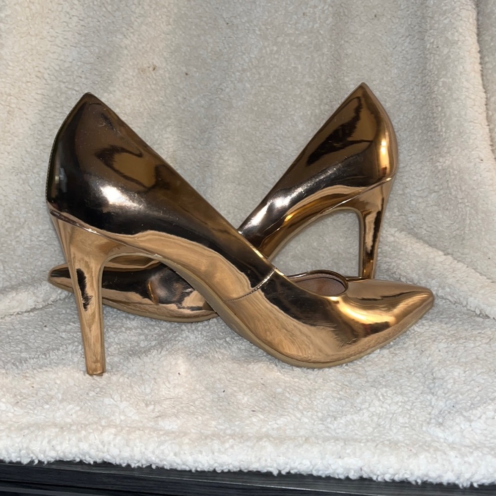 Christian  Siriano Metallic Stiletto